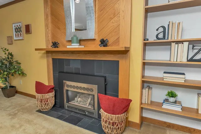 $1,125,000 | 82 Pilgrim Drive, Bedford, NH 03110