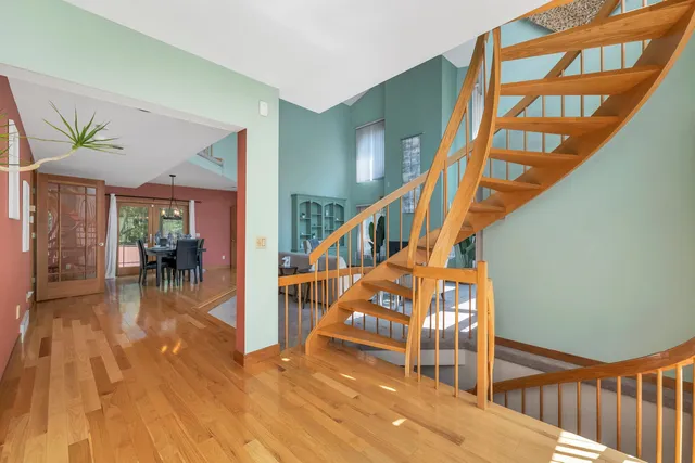 $1,125,000 | 82 Pilgrim Drive, Bedford, NH 03110