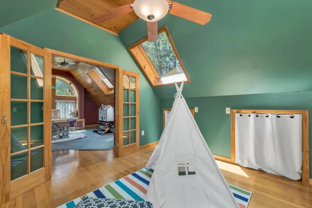 $1,125,000 | 82 Pilgrim Drive, Bedford, NH 03110