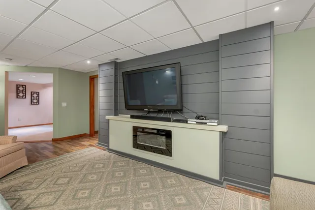 $1,125,000 | 82 Pilgrim Drive, Bedford, NH 03110