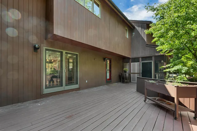 $1,125,000 | 82 Pilgrim Drive, Bedford, NH 03110