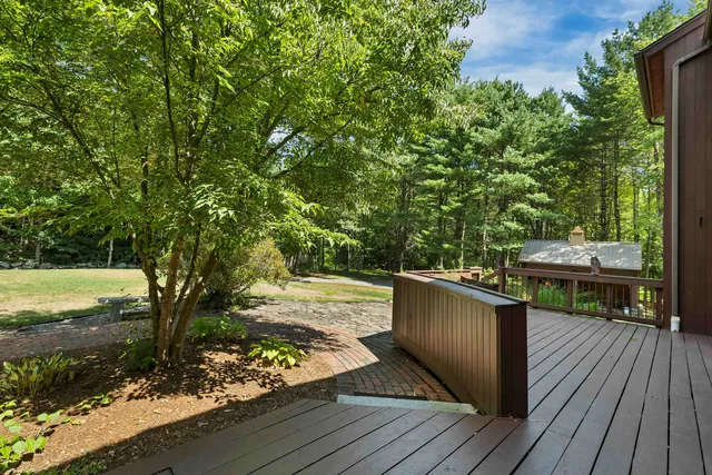 $1,125,000 | 82 Pilgrim Drive, Bedford, NH 03110