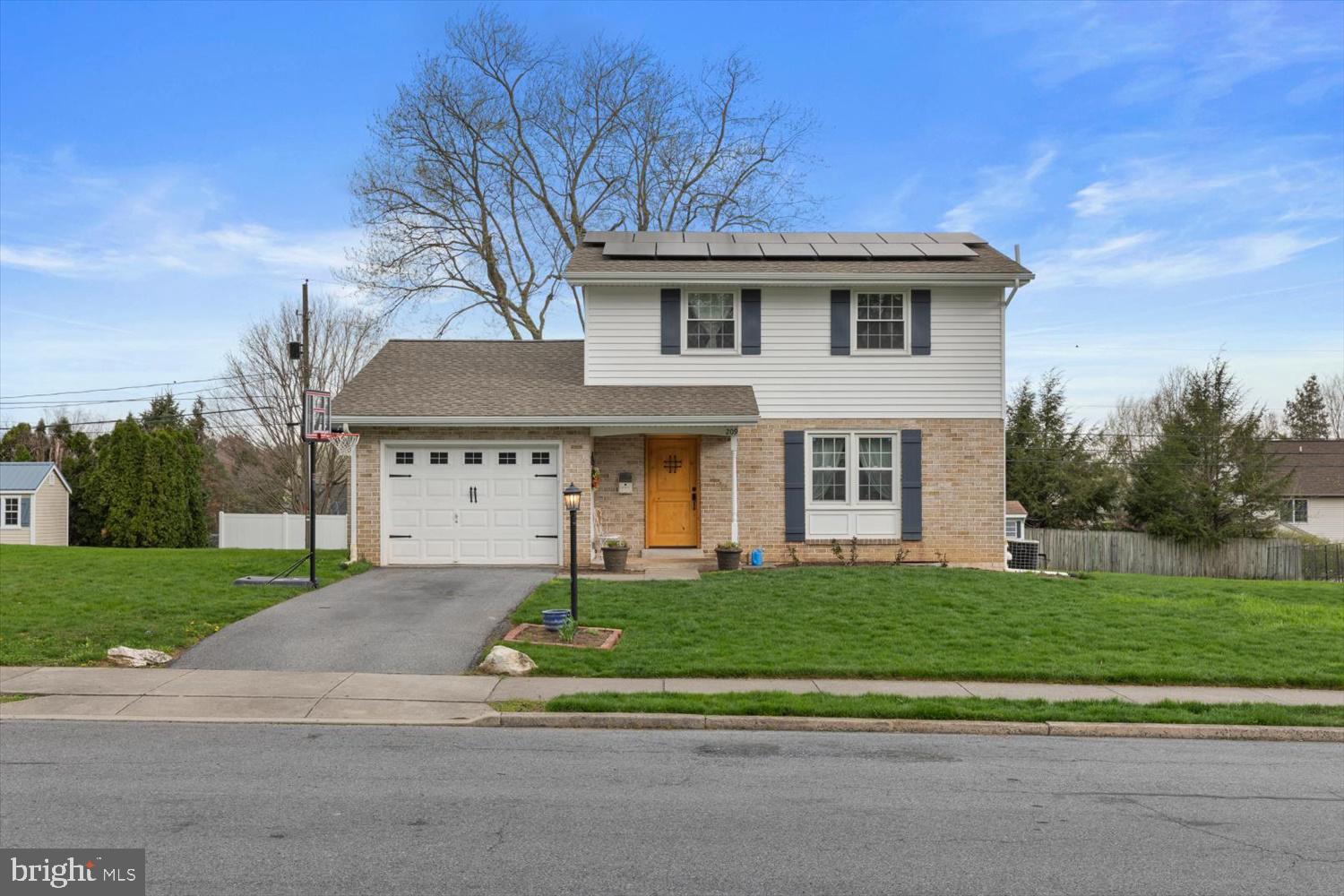 209 Swarthmore Drive Lititz, PA 17543 - Photo 1 of 49