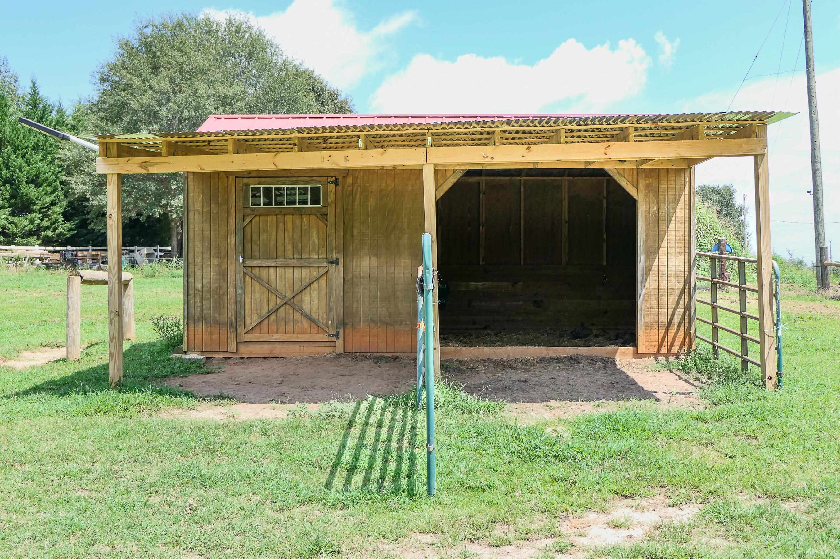 747 Bumblebee Lane Wellford, SC 29385 - Photo 11 of 46