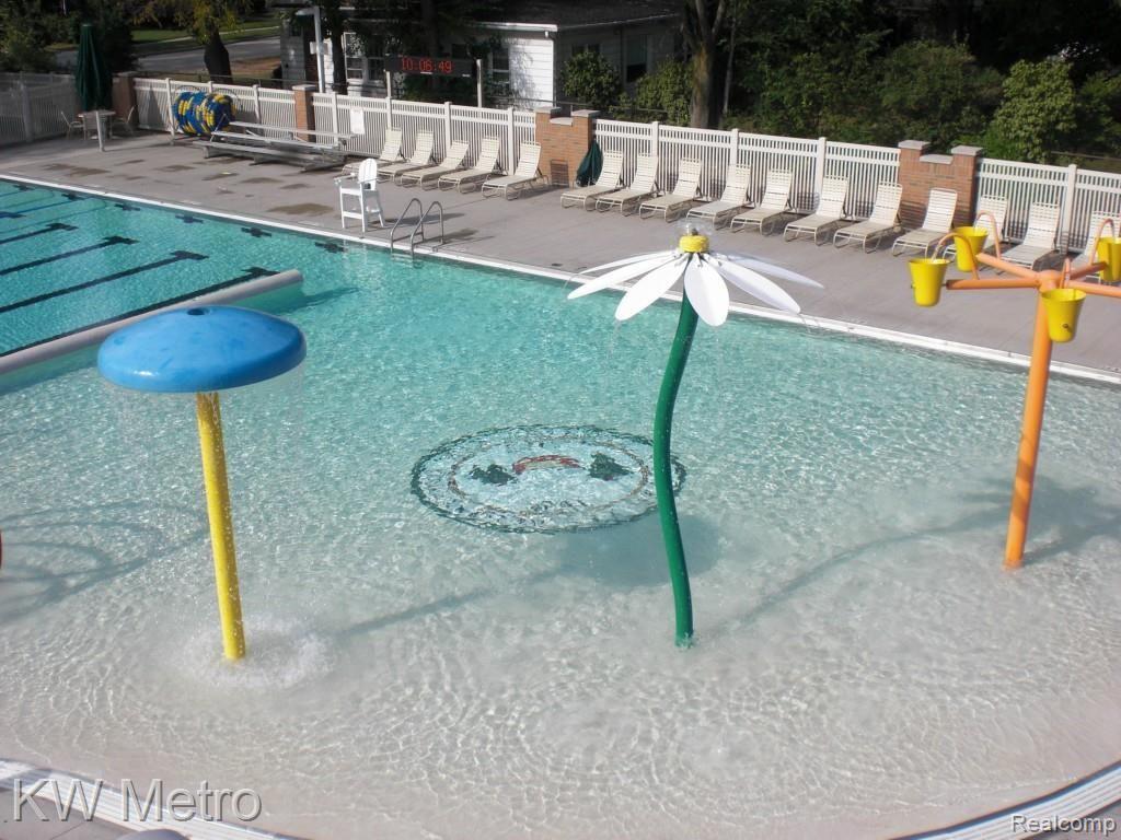 32 Maplefield Road Pleasant Ridge, MI 48069 - Photo 47 of 49 PR Community Pool