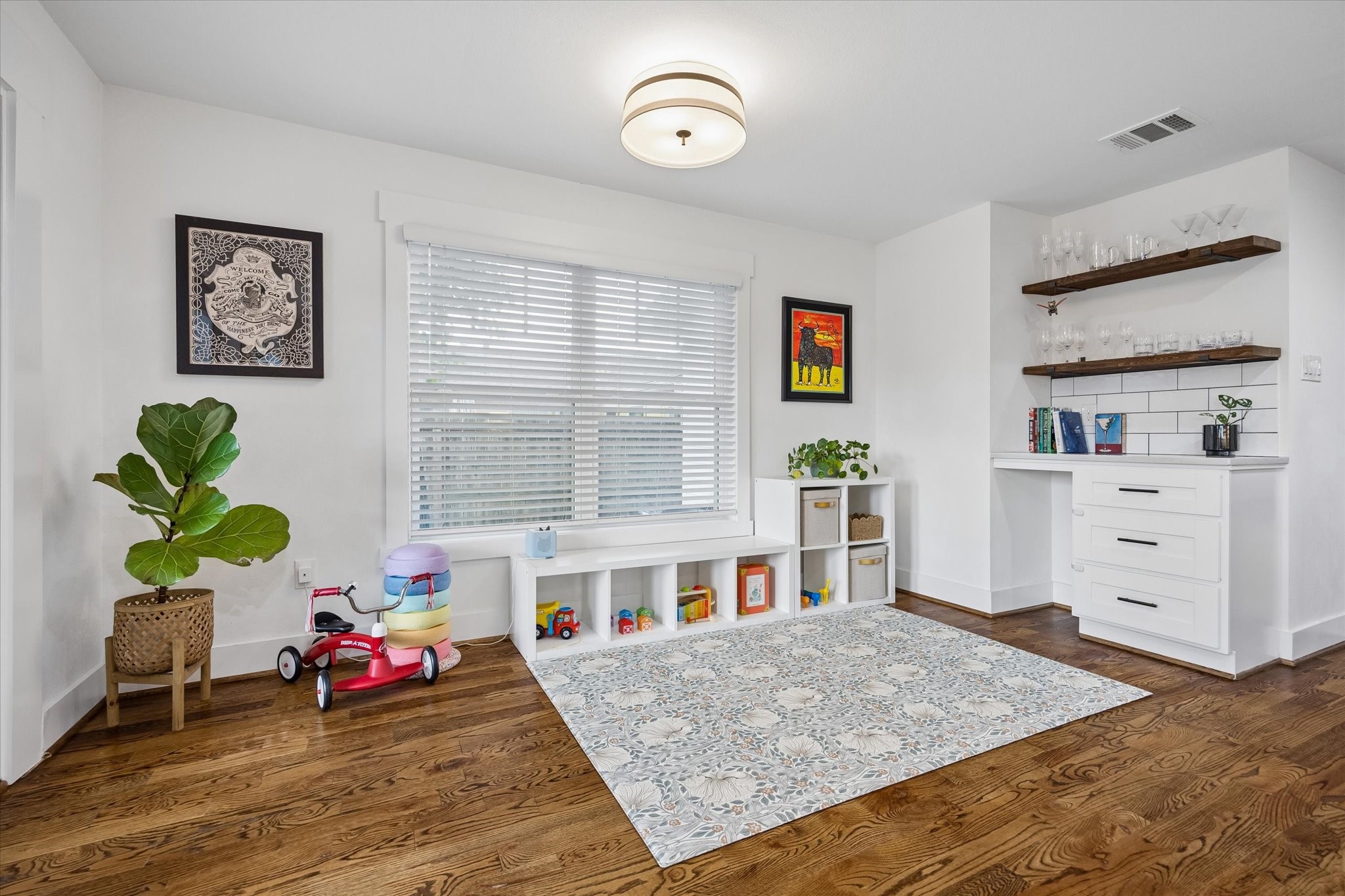 4711 Edison Street Houston, TX 77009 - Photo 13 of 30