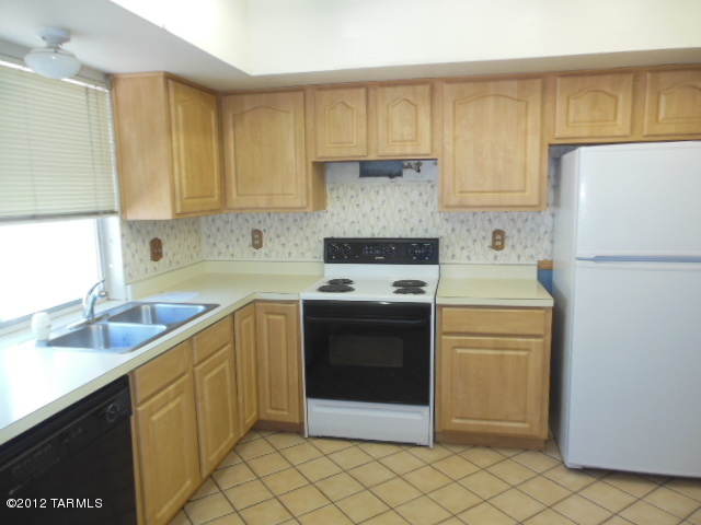 7740 East Lurlene Drive Tucson, AZ 85730 - Photo 8 of 17