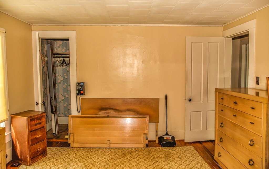38 Bourne Street Three Rivers, MA 01080 - Photo 20 of 30 a view of living room
