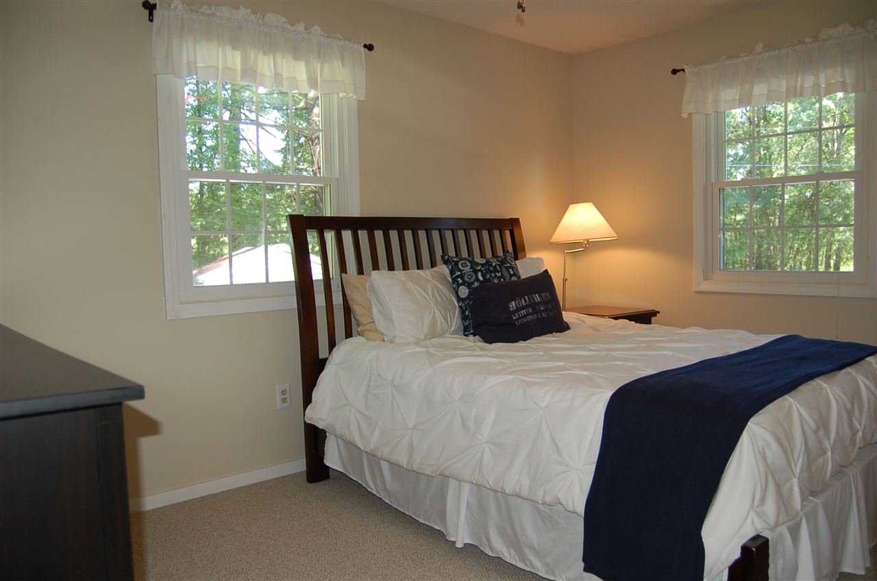 46 Whitford Road Nashua, NH 03062 - Photo 22 of 40
