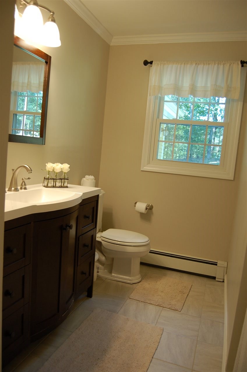46 Whitford Road Nashua, NH 03062 - Photo 24 of 40