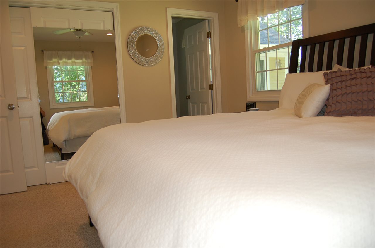 46 Whitford Road Nashua, NH 03062 - Photo 26 of 40
