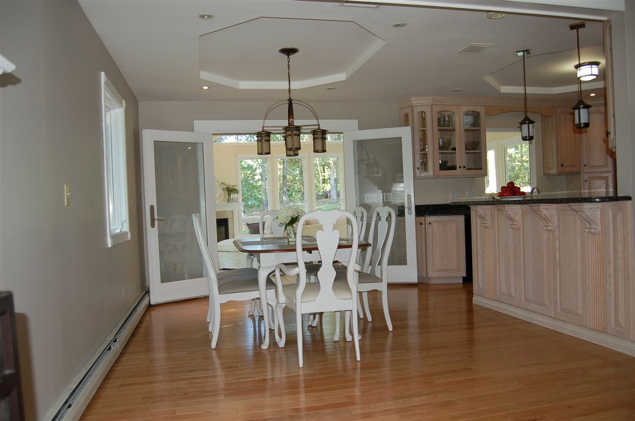 46 Whitford Road Nashua, NH 03062 - Photo 9 of 40