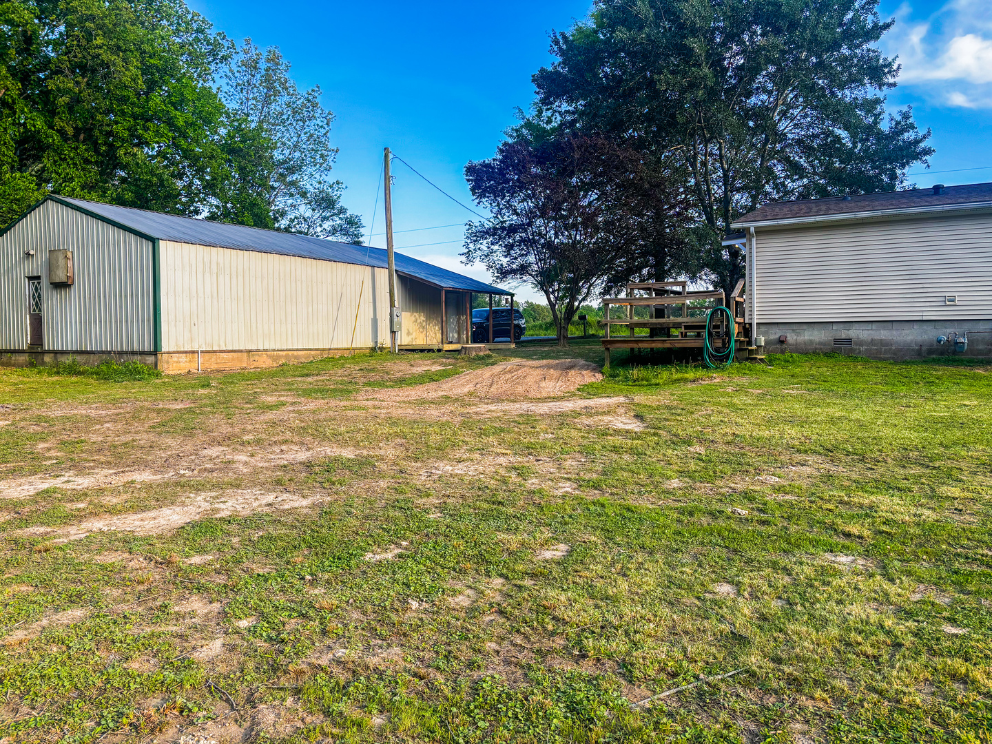 4920 Mt Moriah Road Galatia, IL 62935 - Photo 9 of 33 a view of a backyard with large trees
