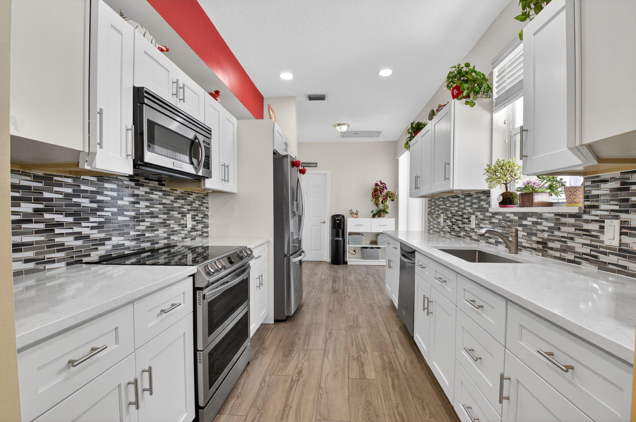 8111 Hampton Wood Drive Boca Raton, FL 33433 - Photo 13 of 41 15-web-or-mls-DSC_6845