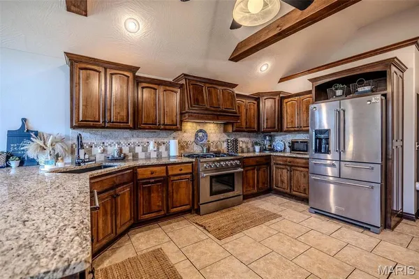 $629,900 | 959 Cobblestone Court, Lebanon, MO 65536