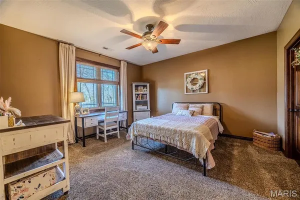 $629,900 | 959 Cobblestone Court, Lebanon, MO 65536