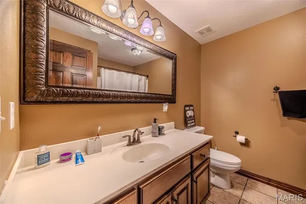 $629,900 | 959 Cobblestone Court, Lebanon, MO 65536