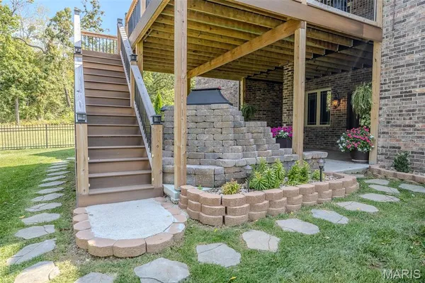 $629,900 | 959 Cobblestone Court, Lebanon, MO 65536