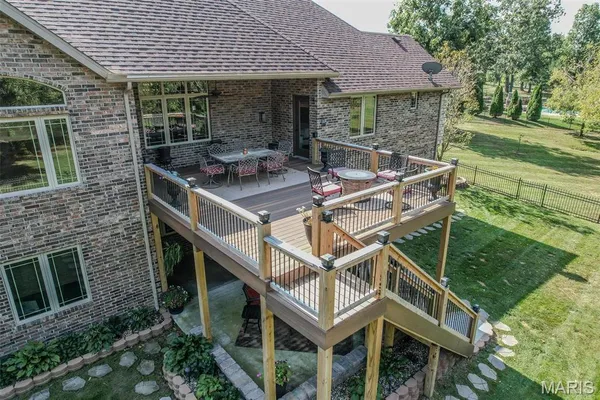 $629,900 | 959 Cobblestone Court, Lebanon, MO 65536