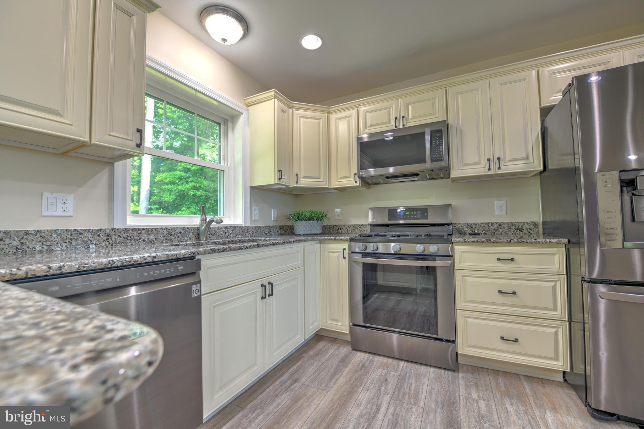 11329 River Road Ridgely, MD 21660 - Photo 9 of 30 Granite Countertops