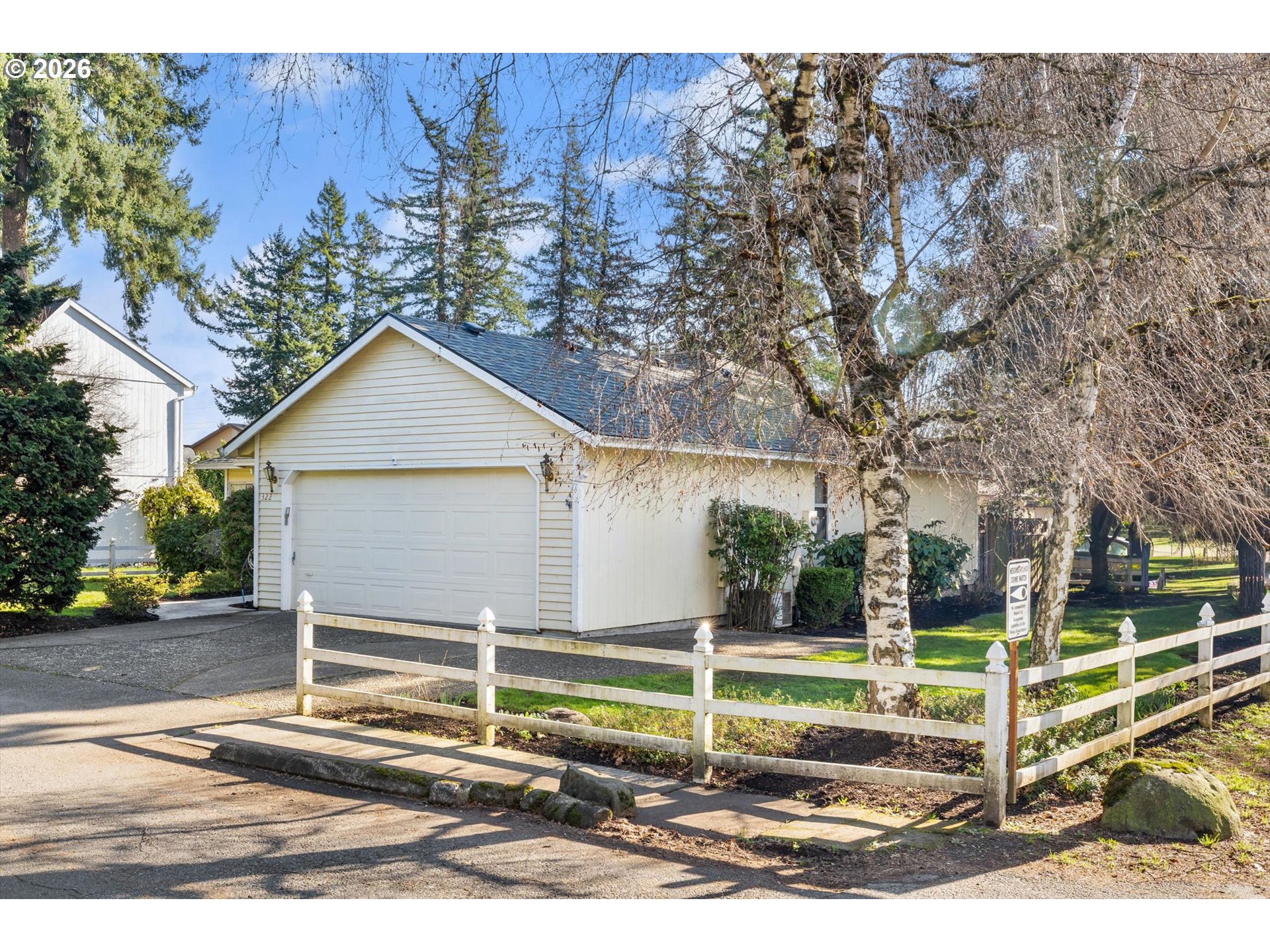 322 Southeast 151st Avenue Portland, OR 97233 - Photo 2 of 31