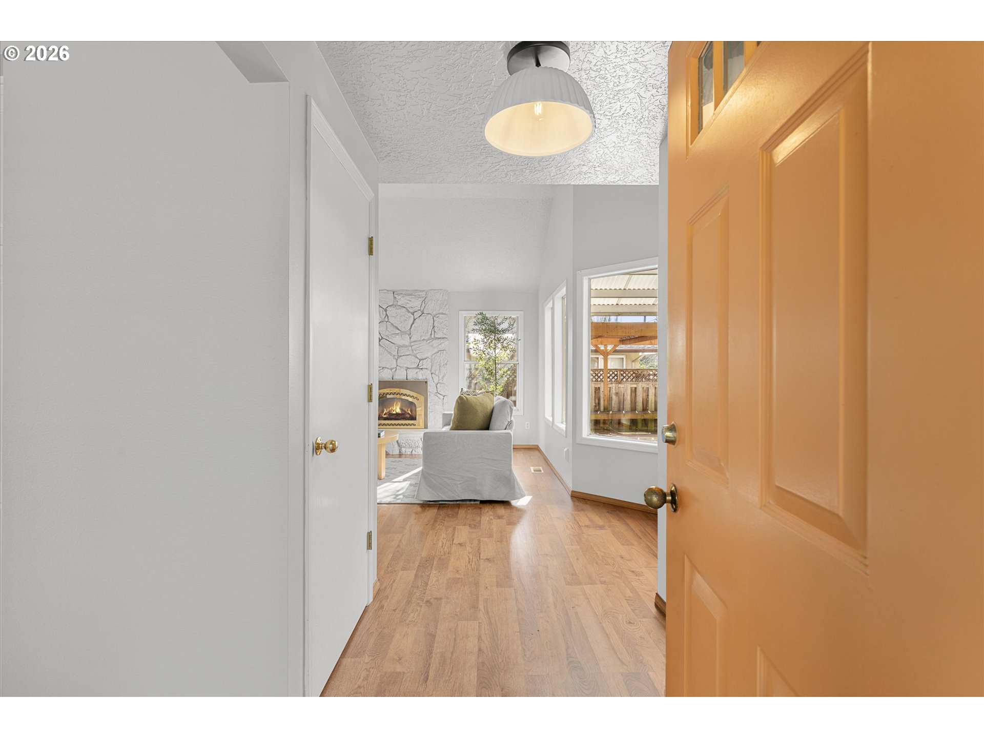 322 Southeast 151st Avenue Portland, OR 97233 - Photo 5 of 31