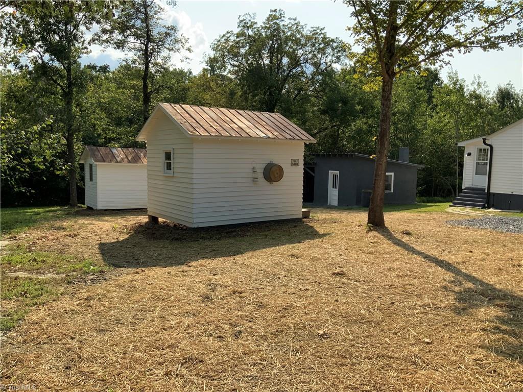 1333 Commonwealth Road Randleman, NC 27350 - Photo 10 of 28 Gallery Image 10
