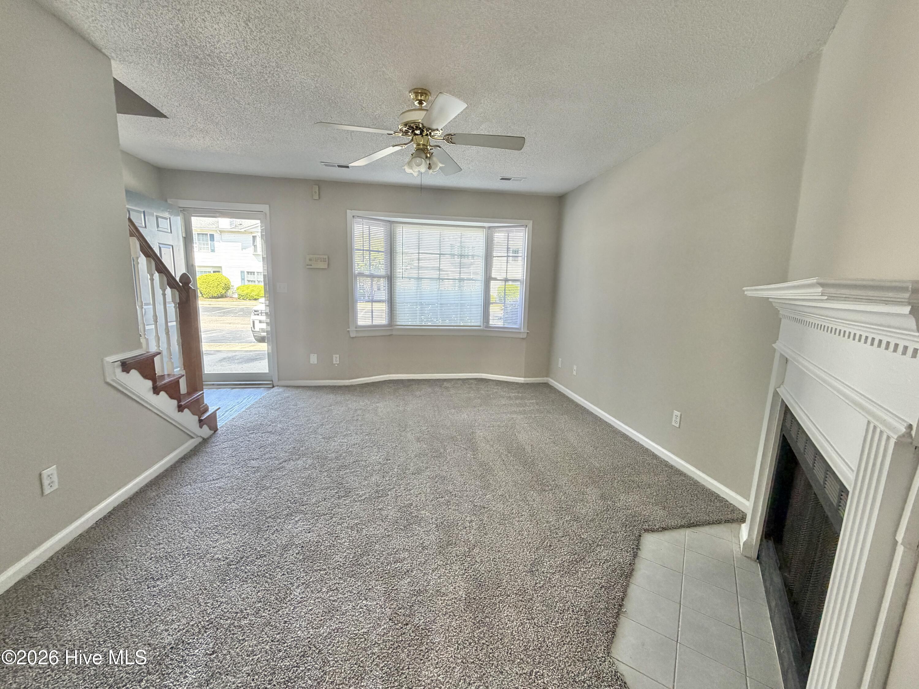 3801 Sterling Pointe Drive, Unit R2 Winterville, NC 28590 - Photo 4 of 14 IMG_3424