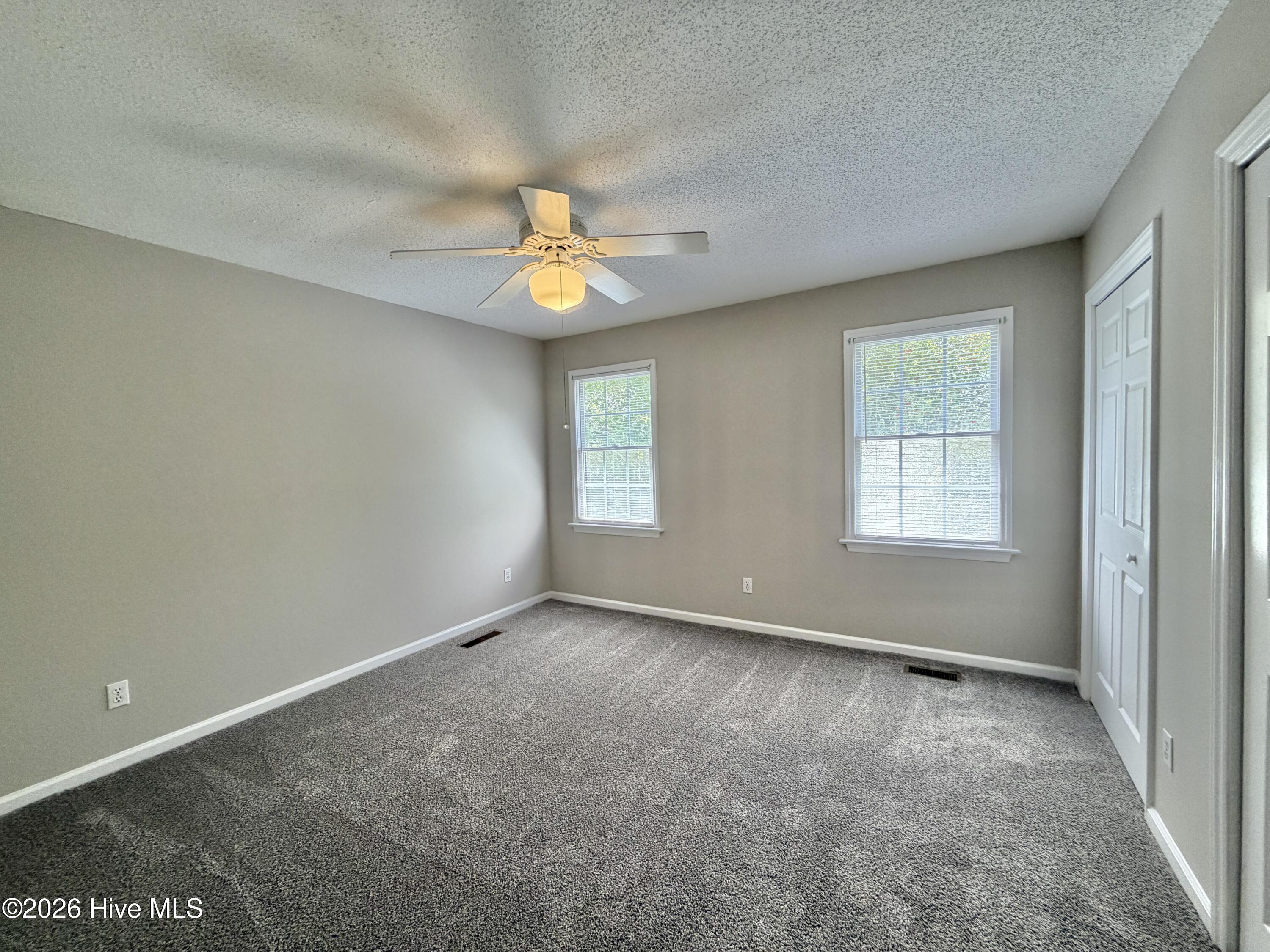 3801 Sterling Pointe Drive, Unit R2 Winterville, NC 28590 - Photo 10 of 14 IMG_3427