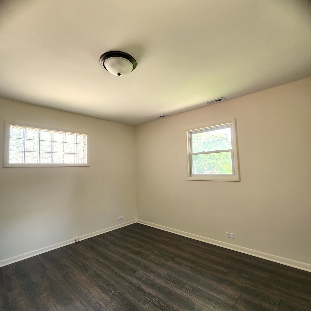 193 East Dennis Road Wheeling, IL 60090 - Photo 6 of 9
