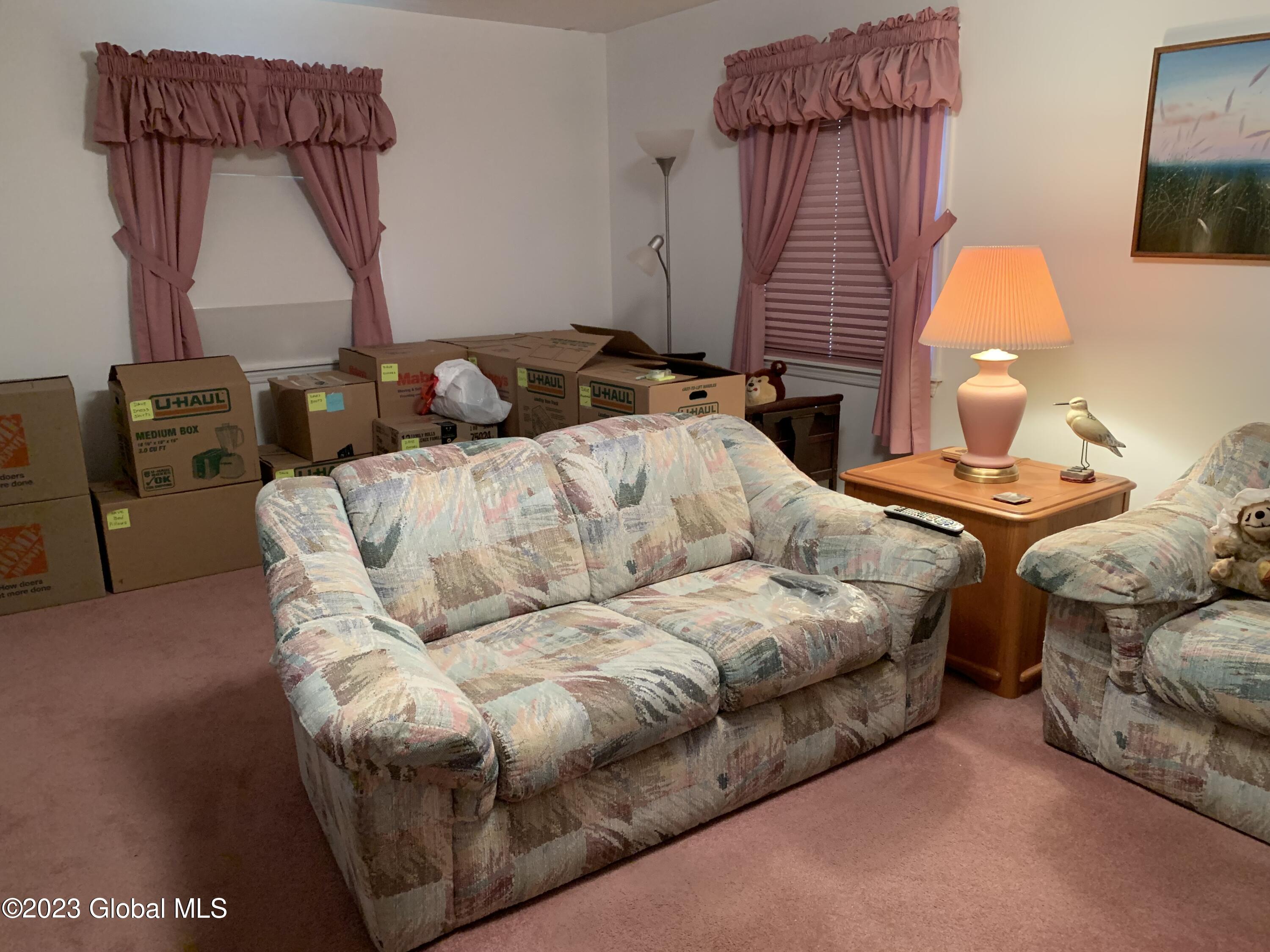 139 Dunsbach Road Halfmoon, NY 12065 - Photo 8 of 24 IMG_0398