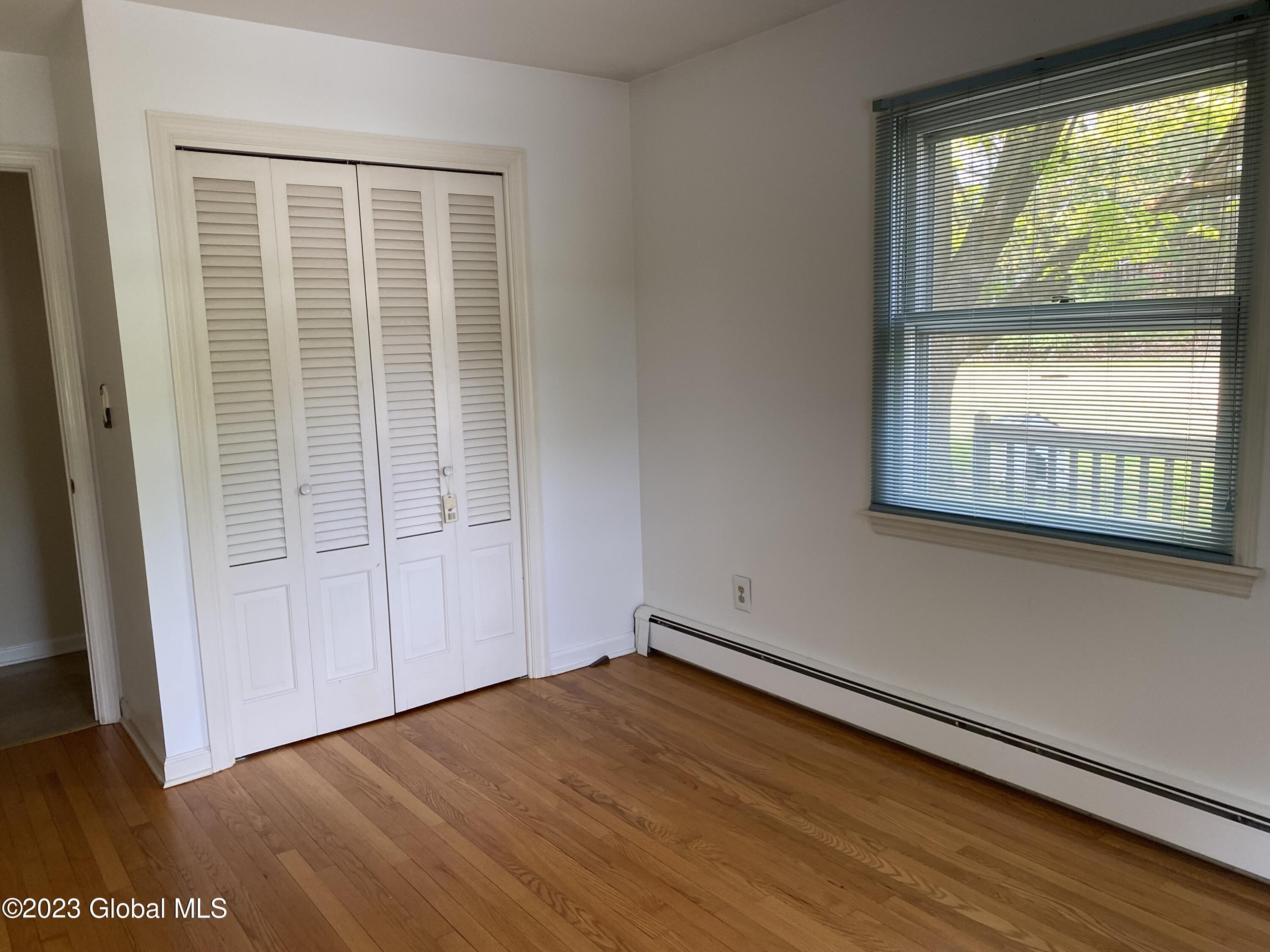 139 Dunsbach Road Halfmoon, NY 12065 - Photo 9 of 24 IMG-7570