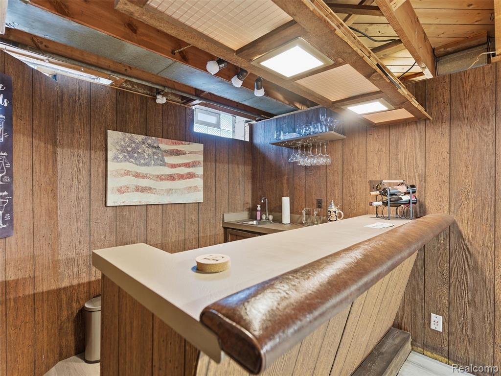 8878 Merriman Road Livonia, MI 48150 - Photo 23 of 36 Gallery Image 23