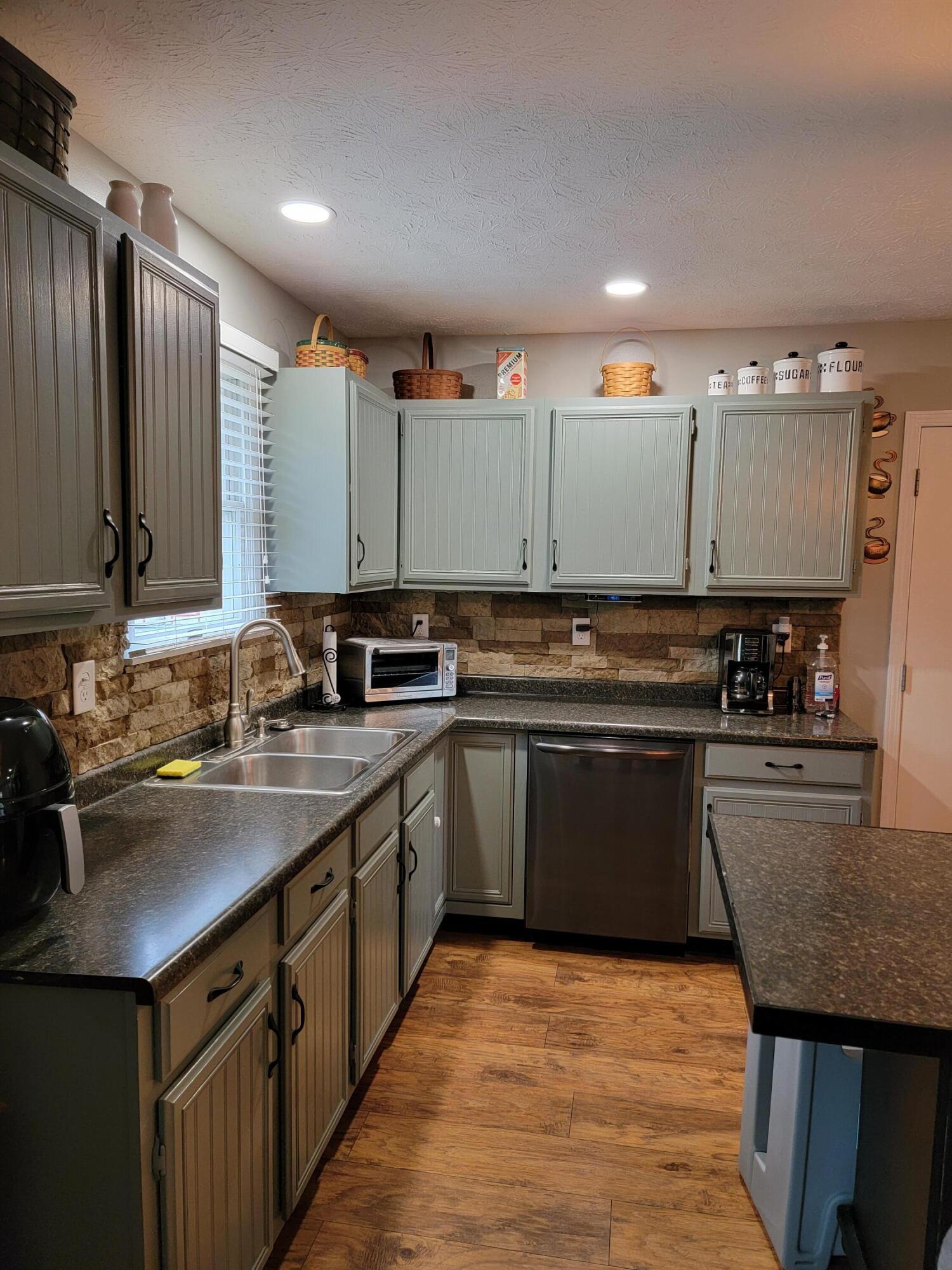 2230 Delano Road Chillicothe, OH 45601 - Photo 4 of 11 20220326_165115