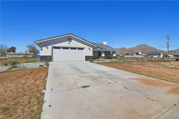 $499,000 | 15688 Winnebago Road, Apple Valley, CA 92307