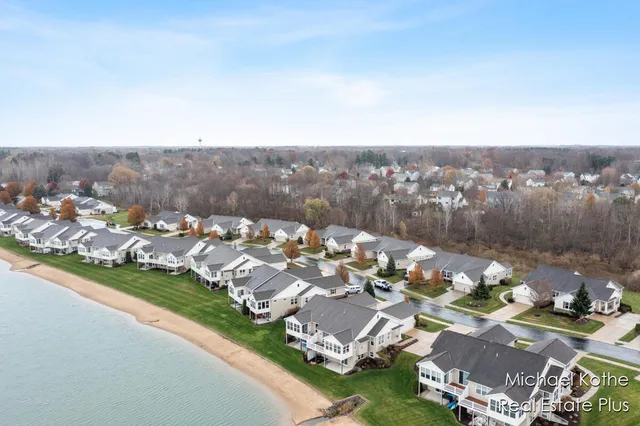 $524,900 | 7443 Watermark Drive, Unit 32, Allendale, MI 49401