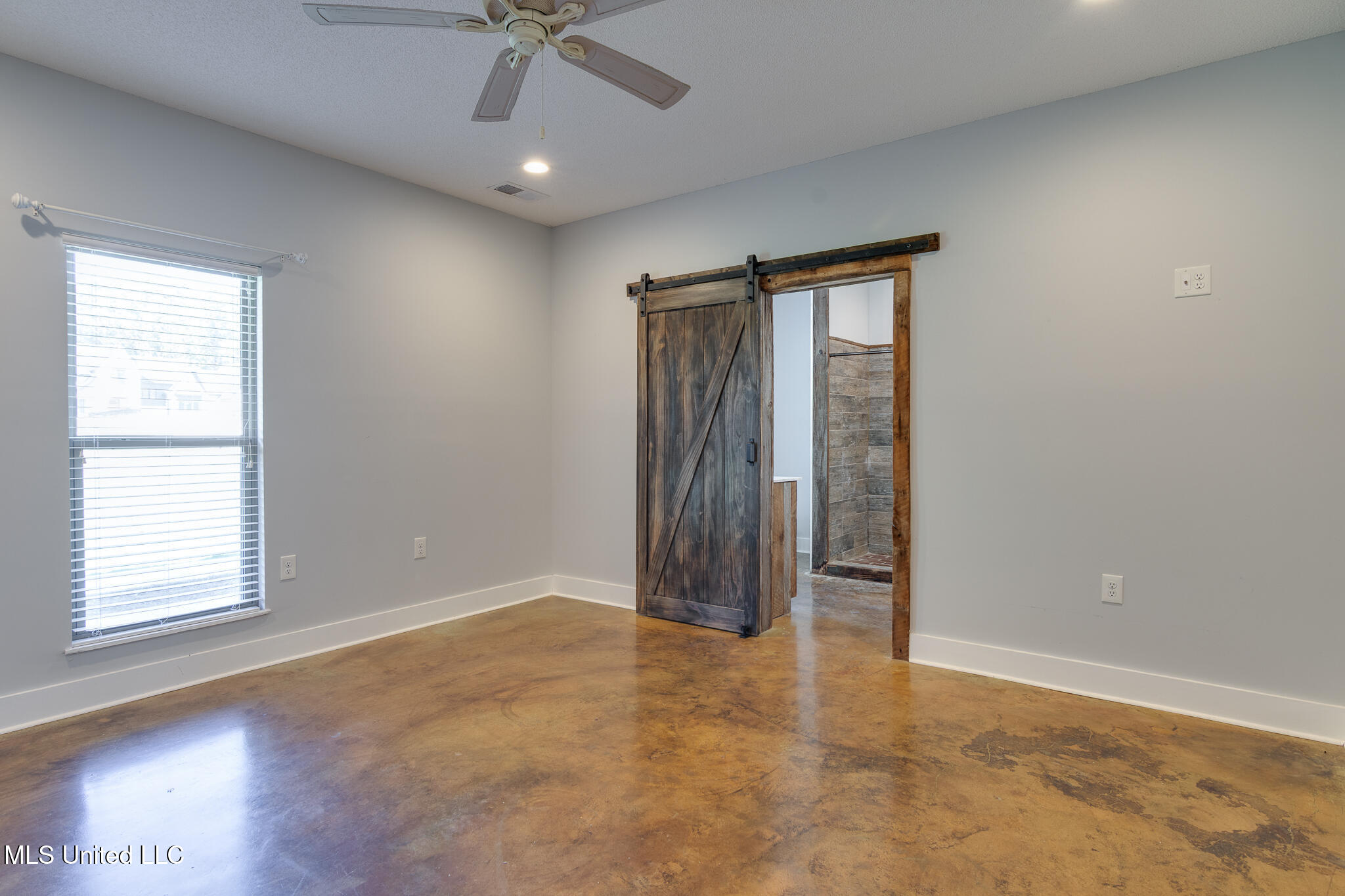 950 Malone Road South Hernando, MS 38632 - Photo 12 of 32 950 Malone Road South-24