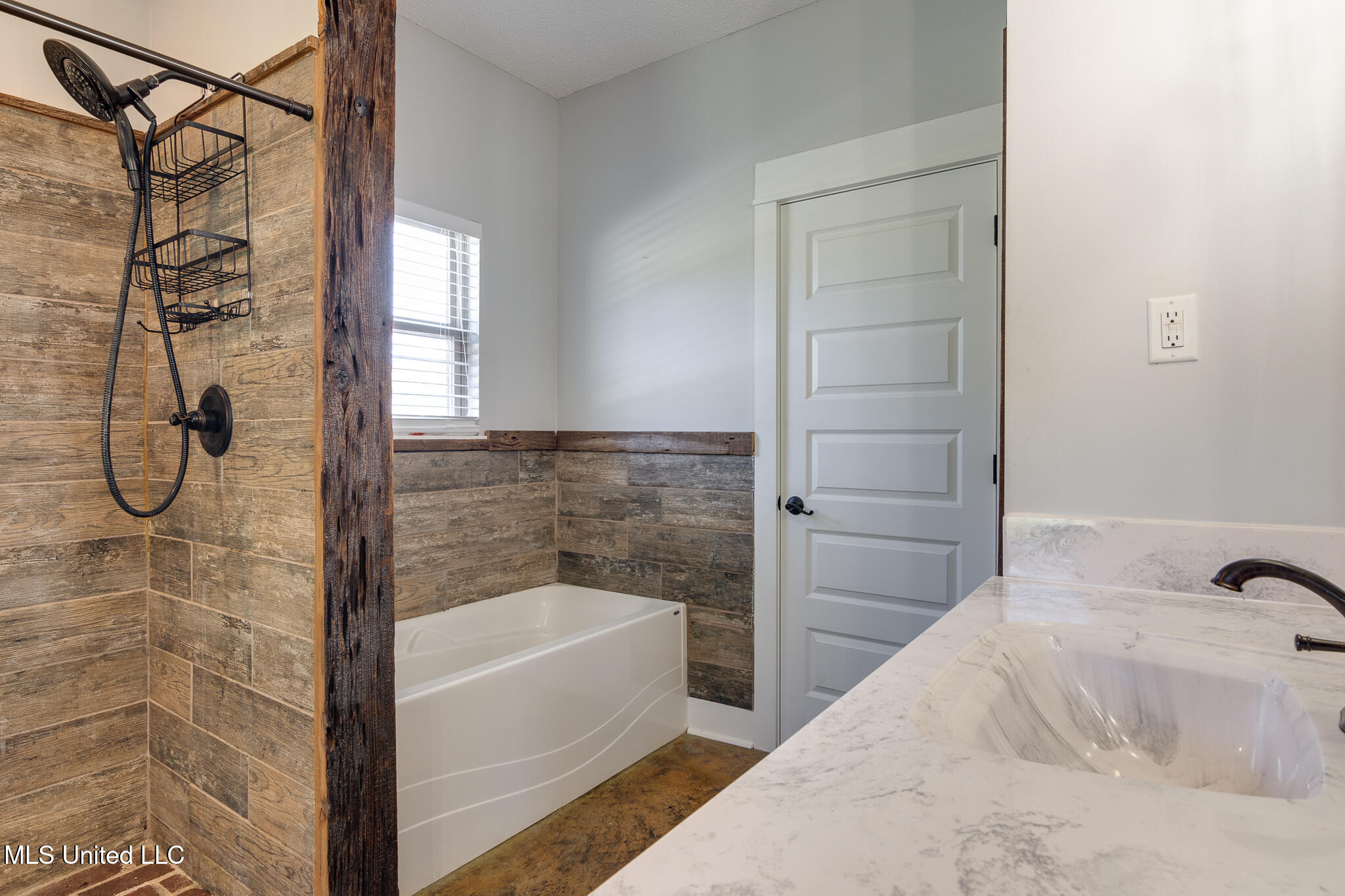 950 Malone Road South Hernando, MS 38632 - Photo 17 of 32 950 Malone Road South-29