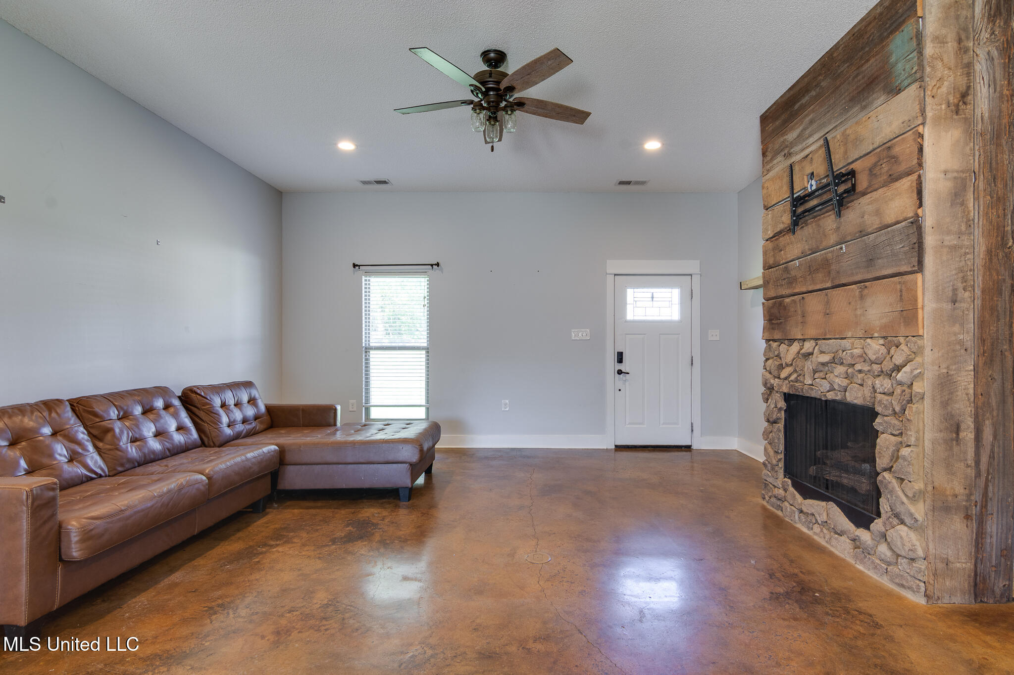 950 Malone Road South Hernando, MS 38632 - Photo 6 of 32 950 Malone Road South-7