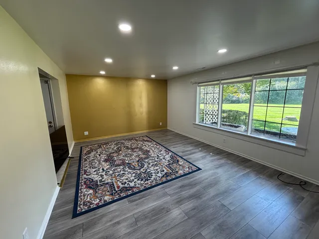 $2,100 | 20245 Independence Drive, Unit B, Brookfield, WI 53045