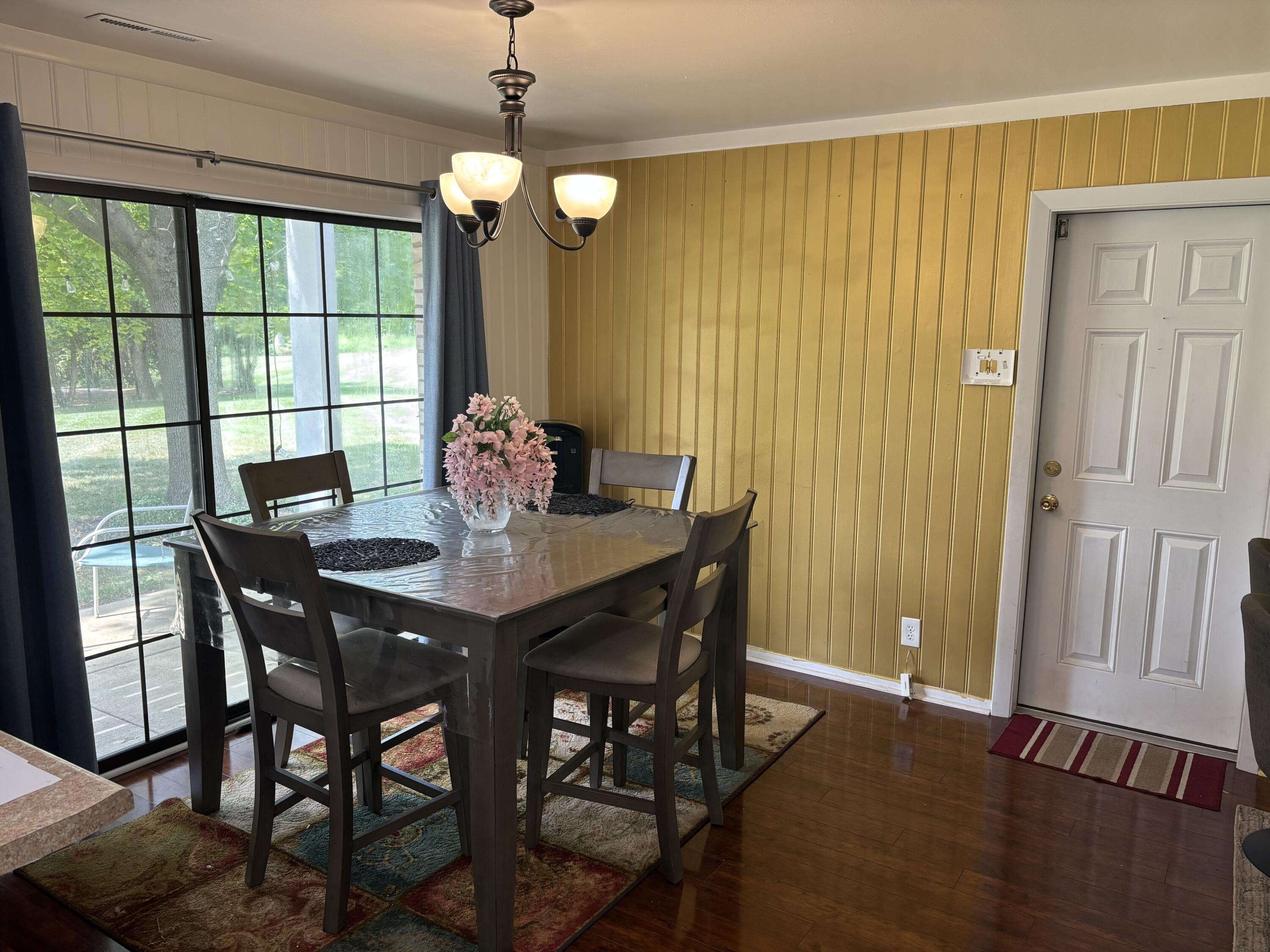 20245 Independence Drive, Unit B Brookfield, WI 53045 - Photo 5 of 9 Kitchenette