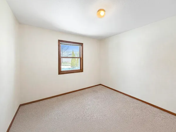 $339,900 | 4530 Oaktree Court, Unit 4532, Manitowoc, WI 54220