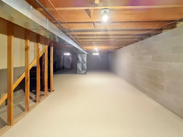 $339,900 | 4530 Oaktree Court, Unit 4532, Manitowoc, WI 54220