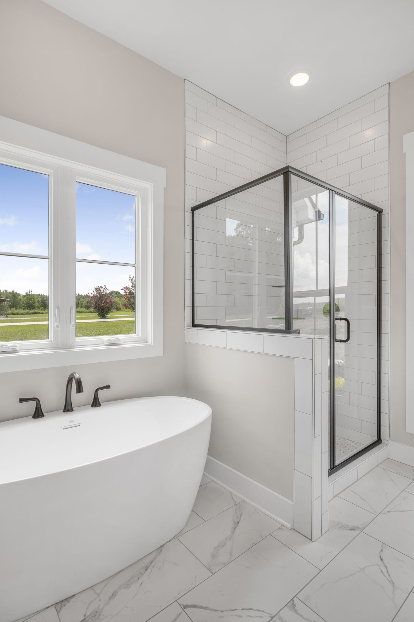 1694 McAfee Road Morrison, TN 37357 - Photo 22 of 41 a bathroom with a bathtub and a sink