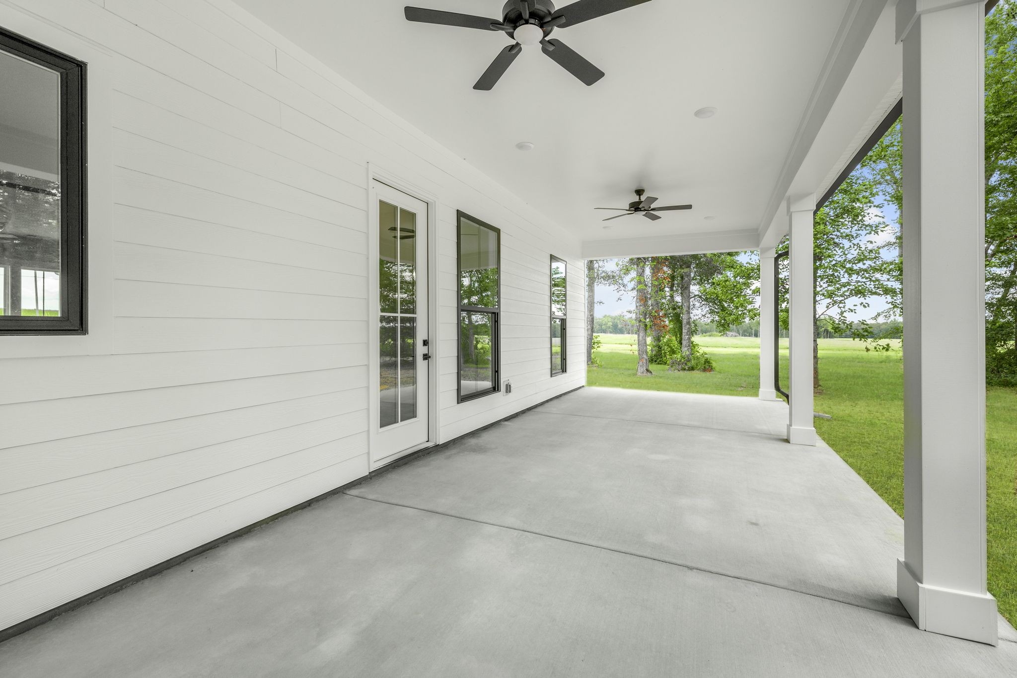1694 McAfee Road Morrison, TN 37357 - Photo 35 of 41 a view of a livingroom with a ceiling fan and window