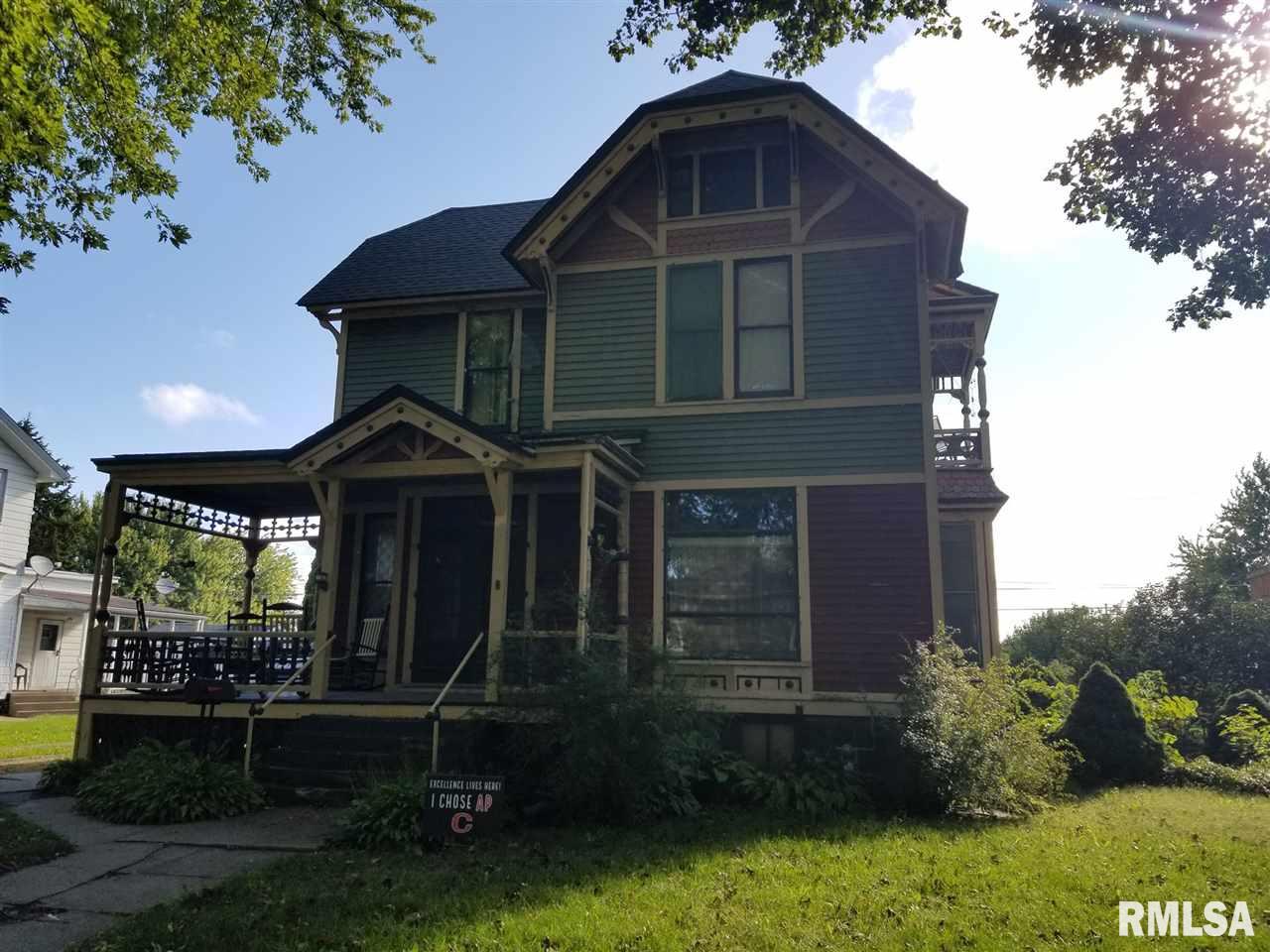 2119 Garfield Street Clinton, IA 52732 - Photo 2 of 17 Gallery Image 2