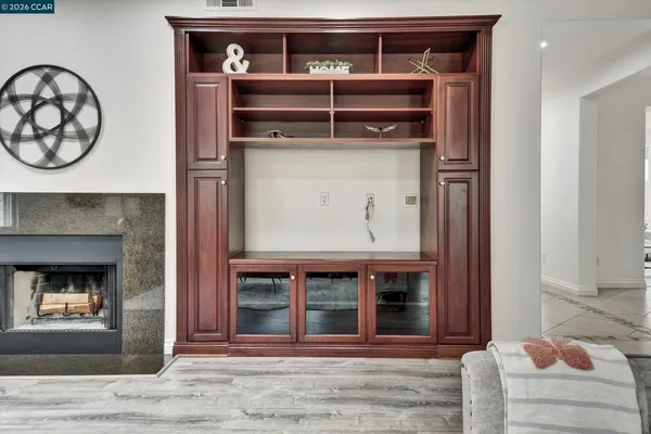 $1,585,000 | 1018 Promenade Street, Hercules, CA 94547