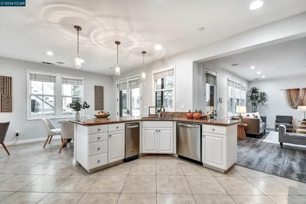 $1,585,000 | 1018 Promenade Street, Hercules, CA 94547