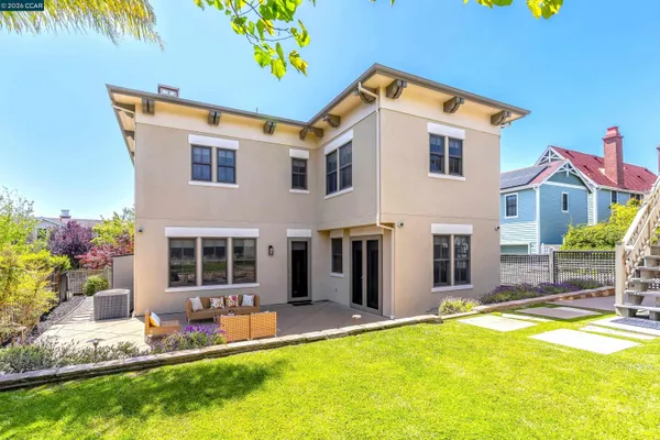 $1,585,000 | 1018 Promenade Street, Hercules, CA 94547