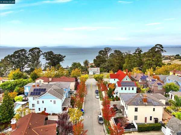 $1,585,000 | 1018 Promenade Street, Hercules, CA 94547